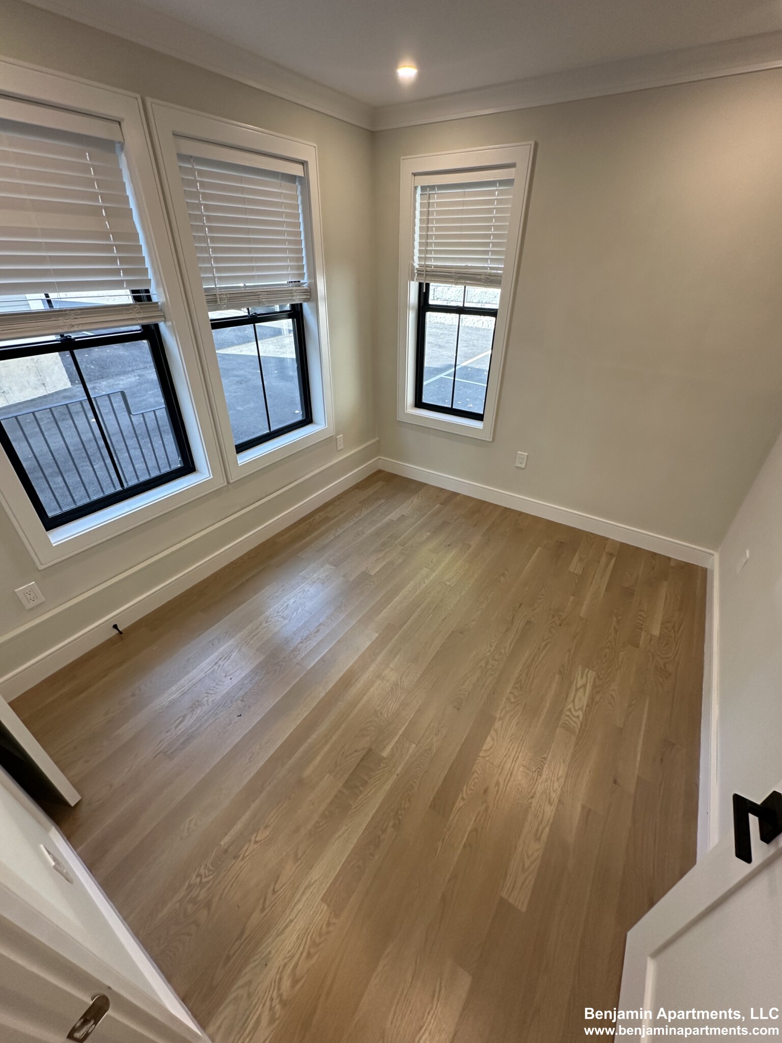 285 Lamartine St, Jamaica Plain