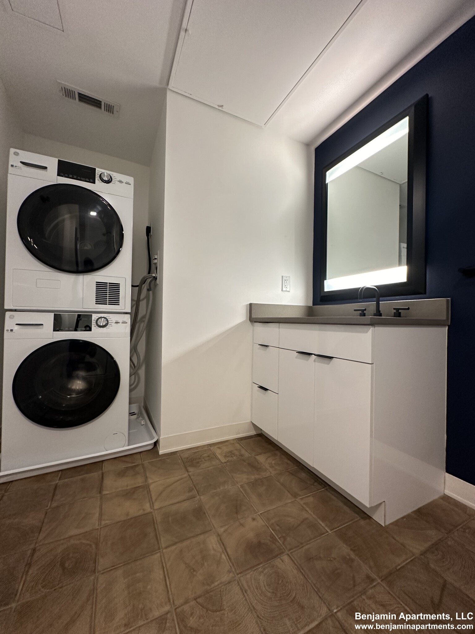 89 Brighton Ave, Allston