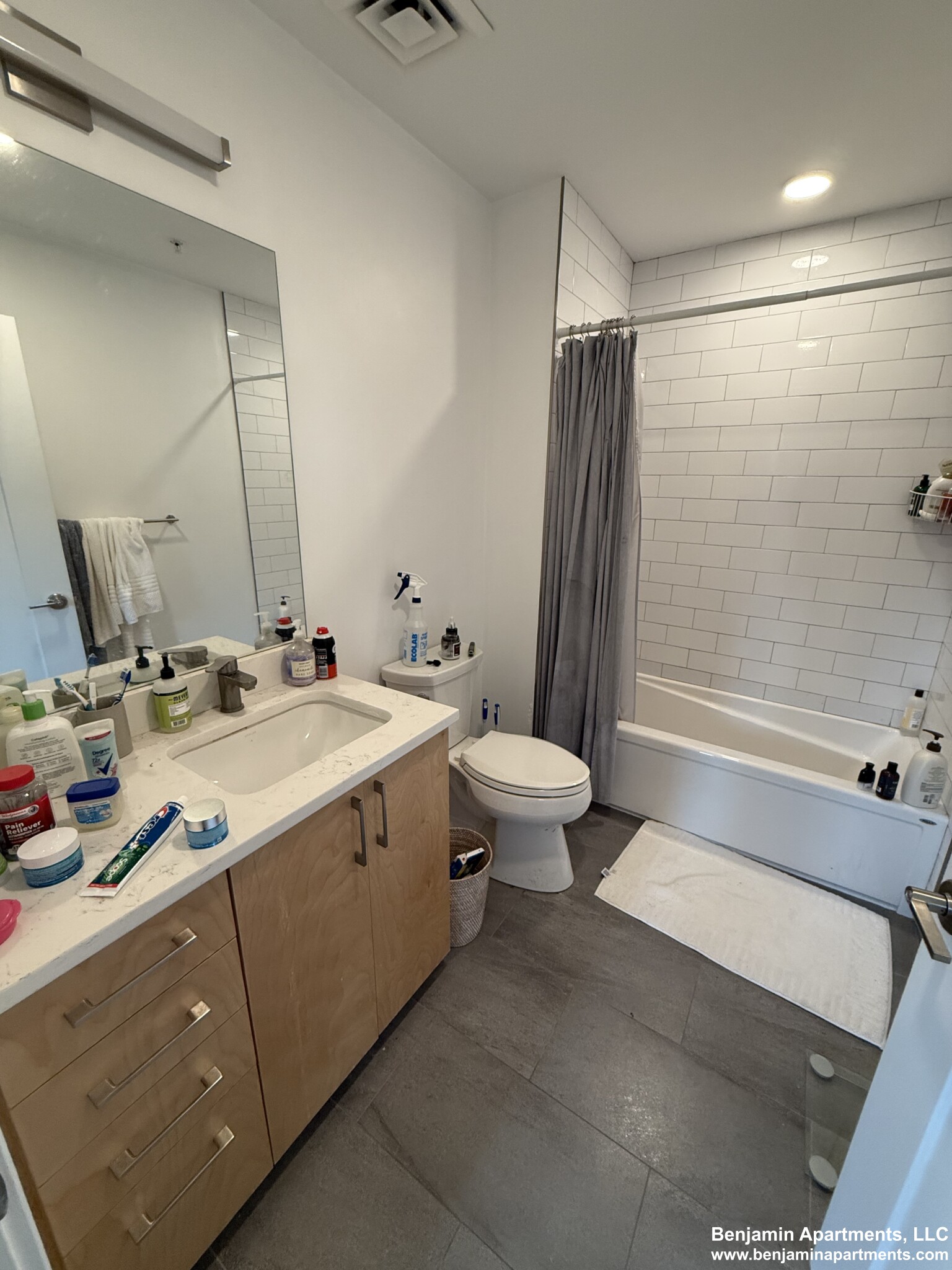 1 Newcomb St, Roxbury