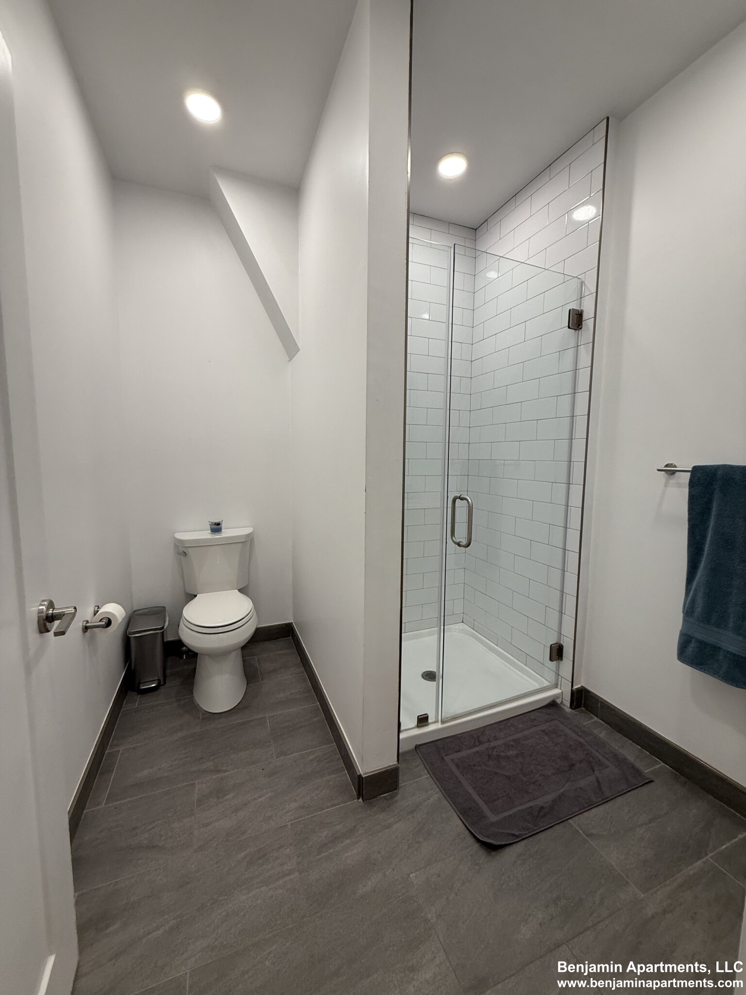 1 Newcomb St, Roxbury