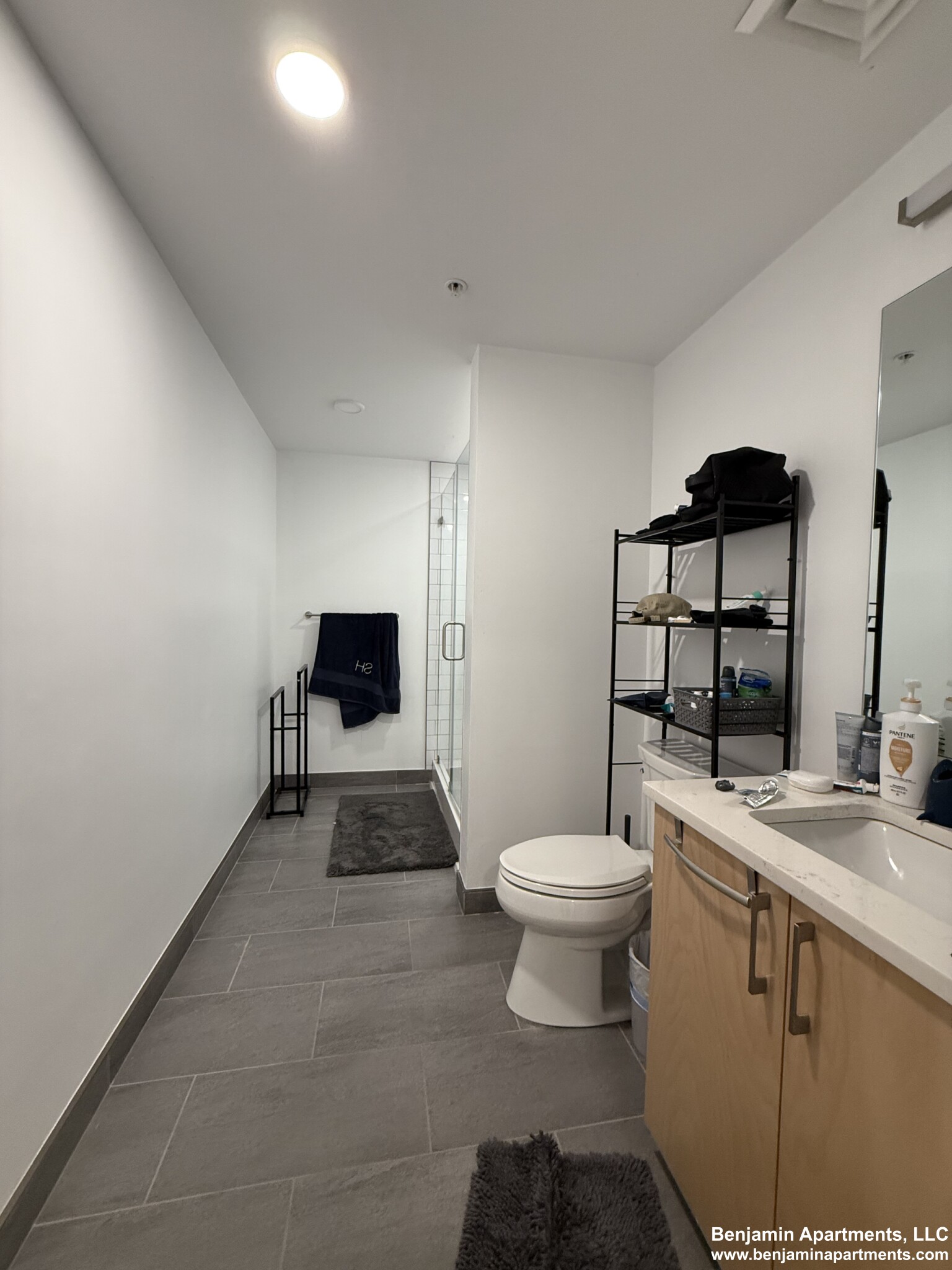 1 Newcomb St, Roxbury