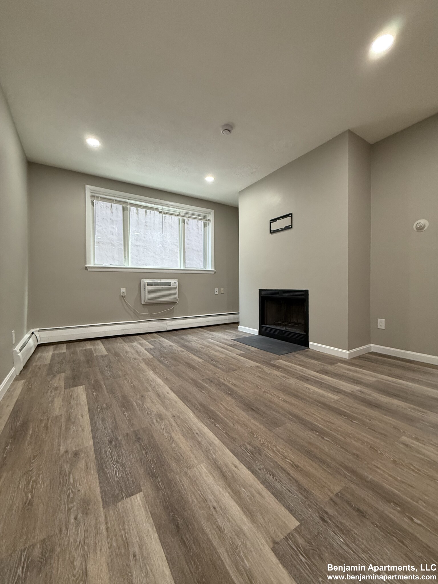 50 Evergreen St, Jamaica Plain