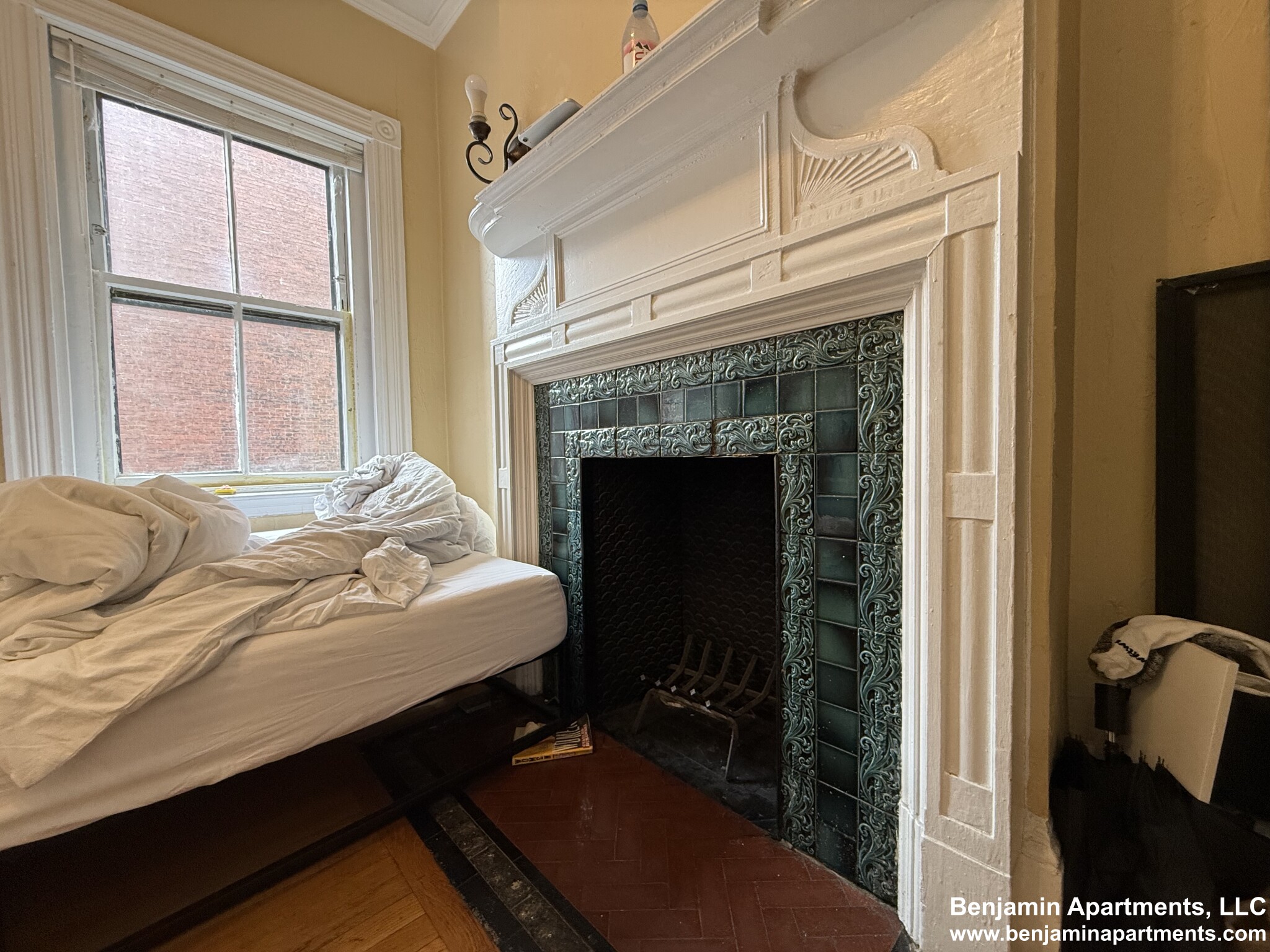 48 Hereford St, Back Bay