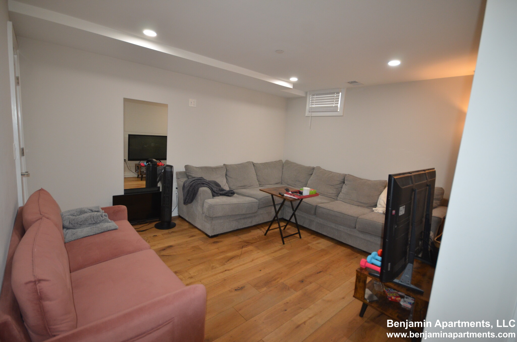 14 Mount Hood Rd, Brighton