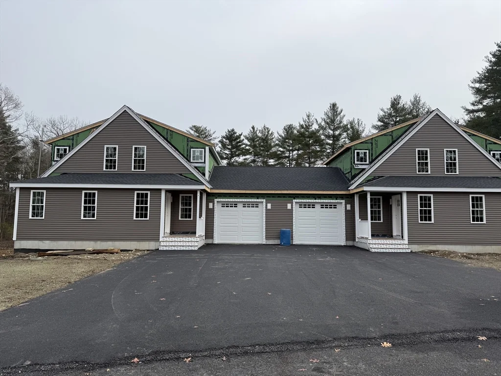 19 Kashmir's Way, Middleboro