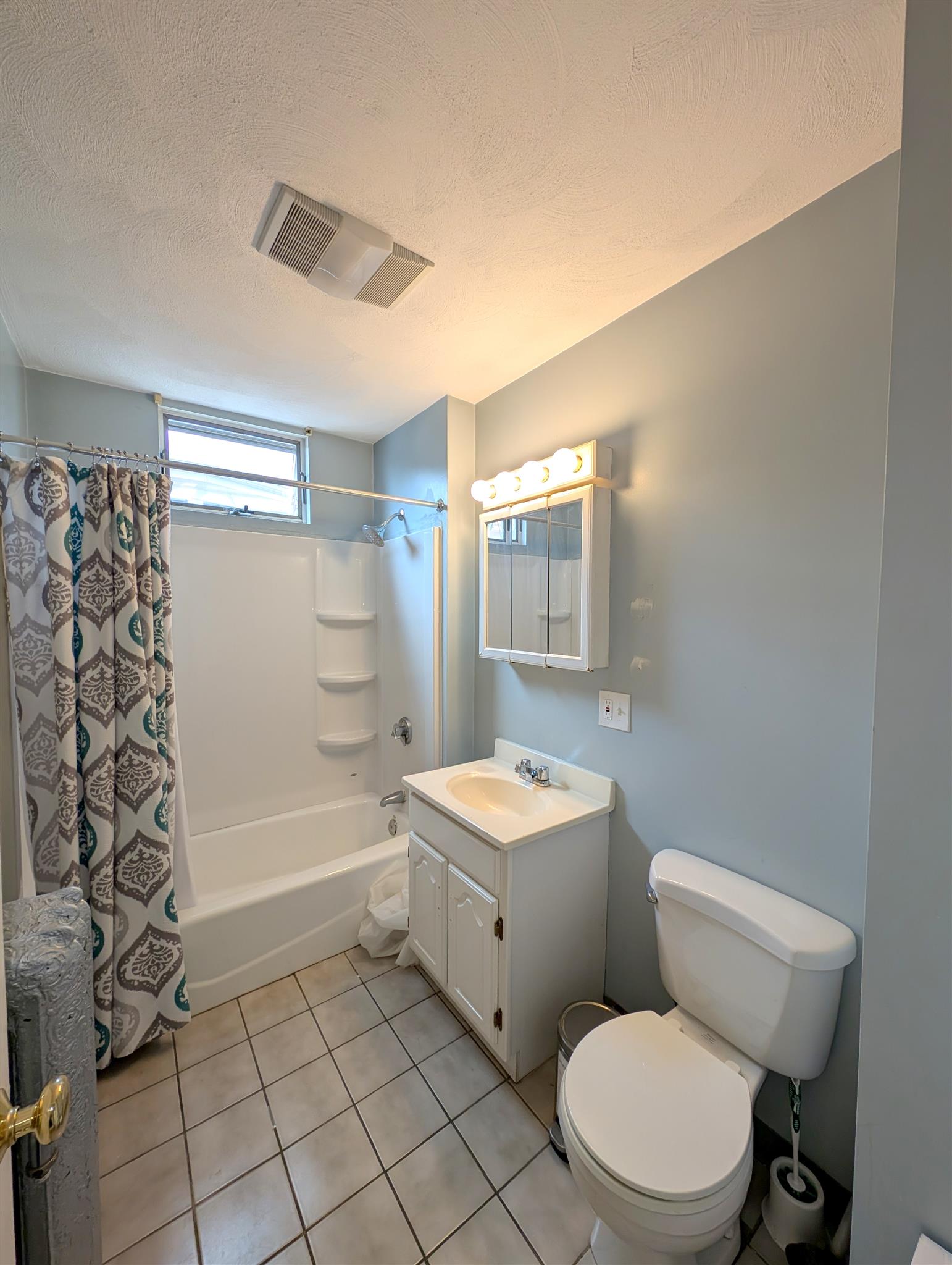 79 Conwell Ave, Teele Square