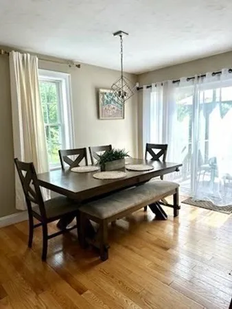 55 Wenham Rd, Carver