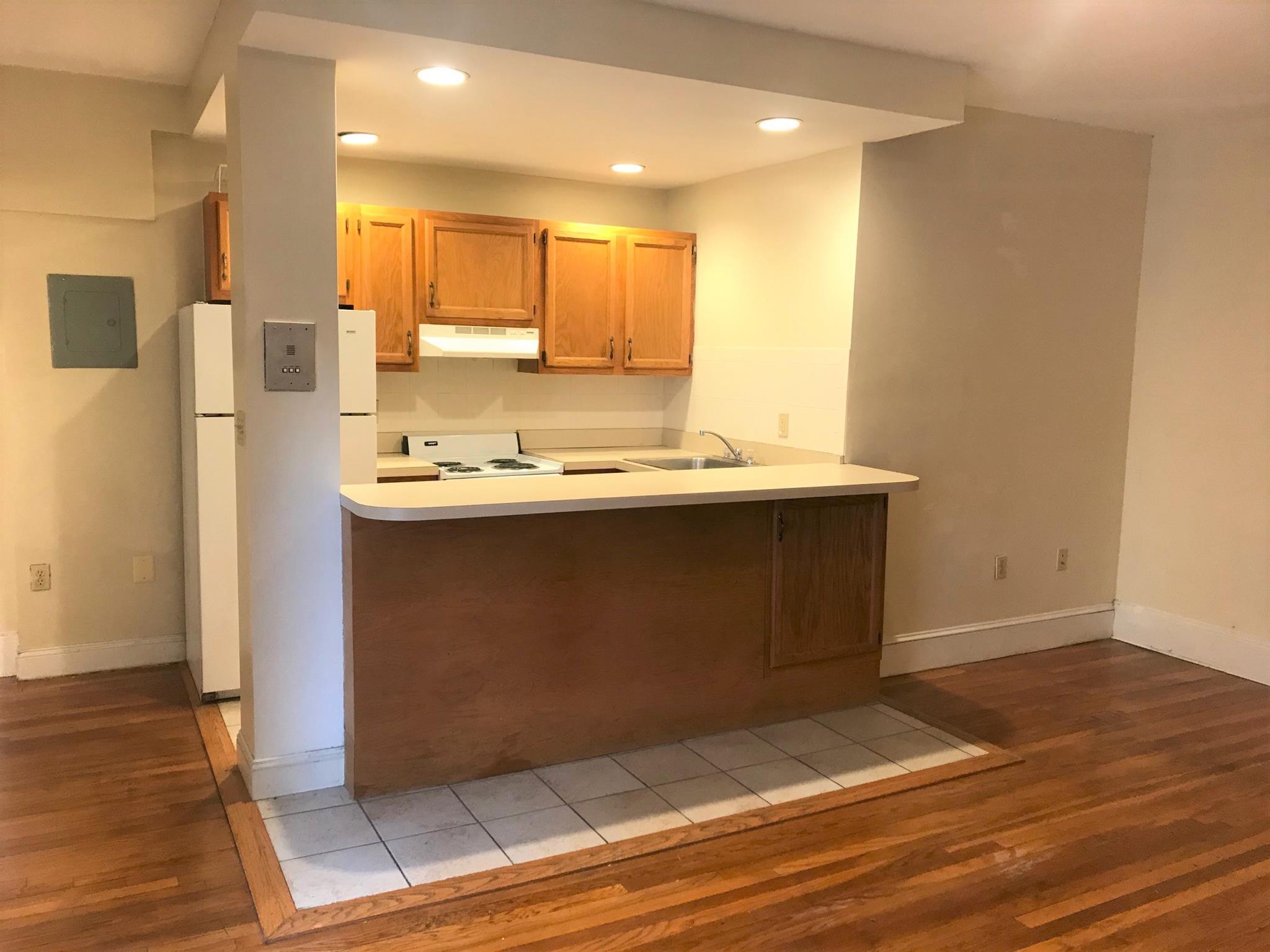 2 bed, 1 bath apartment for rent at 6 Agassiz St Unit 0, Porter Square — photo 5 of 16