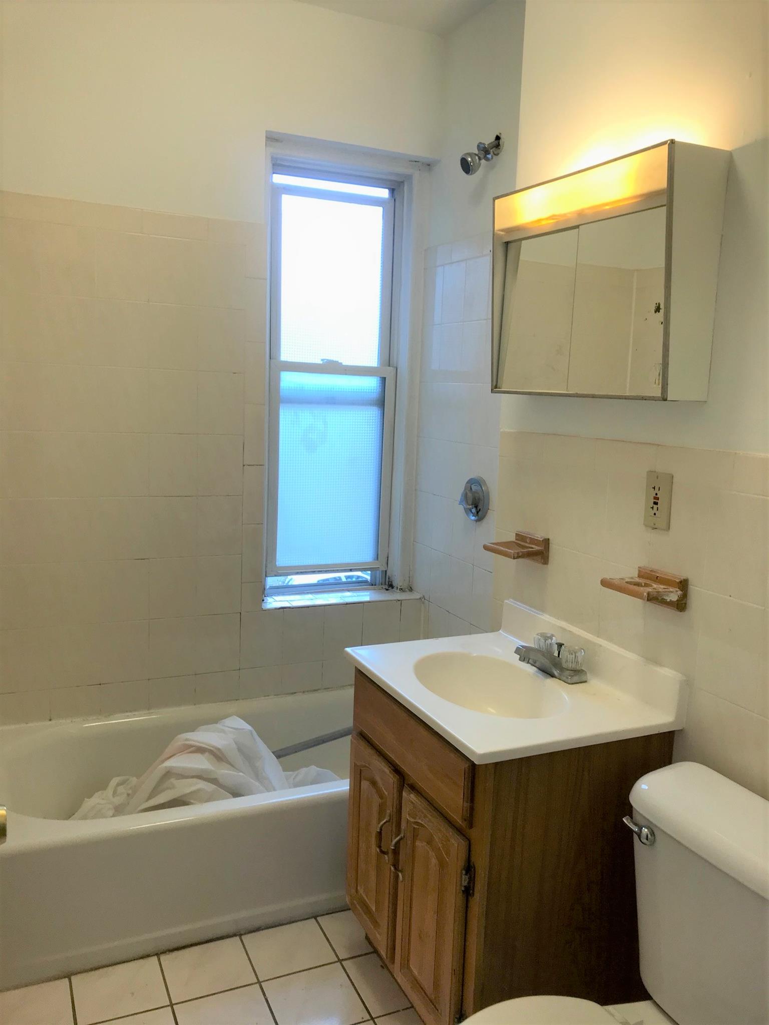 2 bed, 1 bath apartment for rent at 6 Agassiz St Unit 0, Porter Square — photo 8 of 16