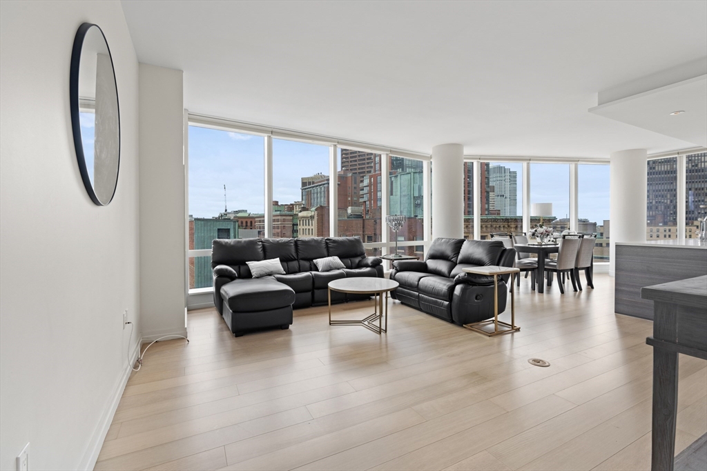 1 Franklin St, Midtown