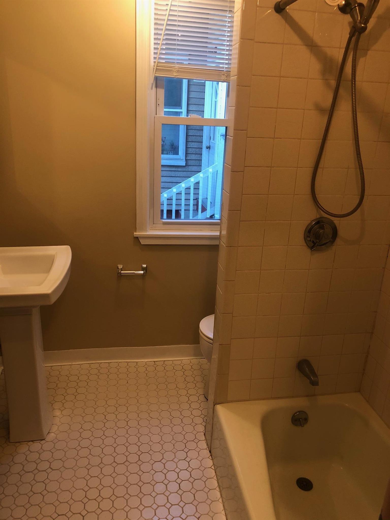 Studio bed, 1 bath apartment for rent at 3 Lee St Unit 1R, Magoun Square — photo 7 of 10