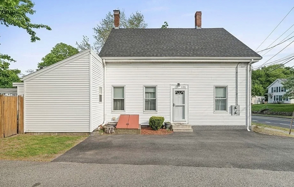 1126 Commercial St, East Weymouth