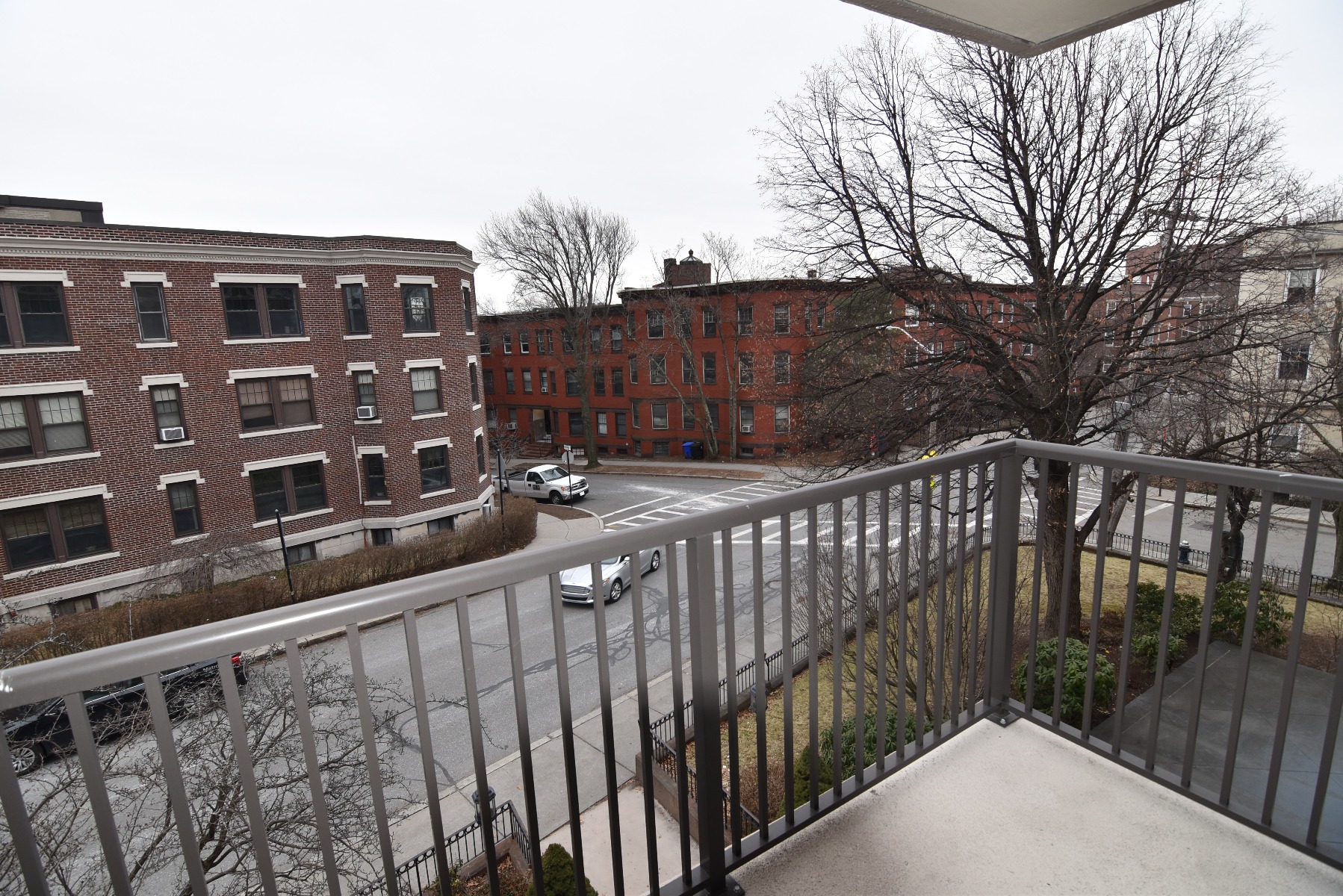 80 Pleasant St, Coolidge Corner