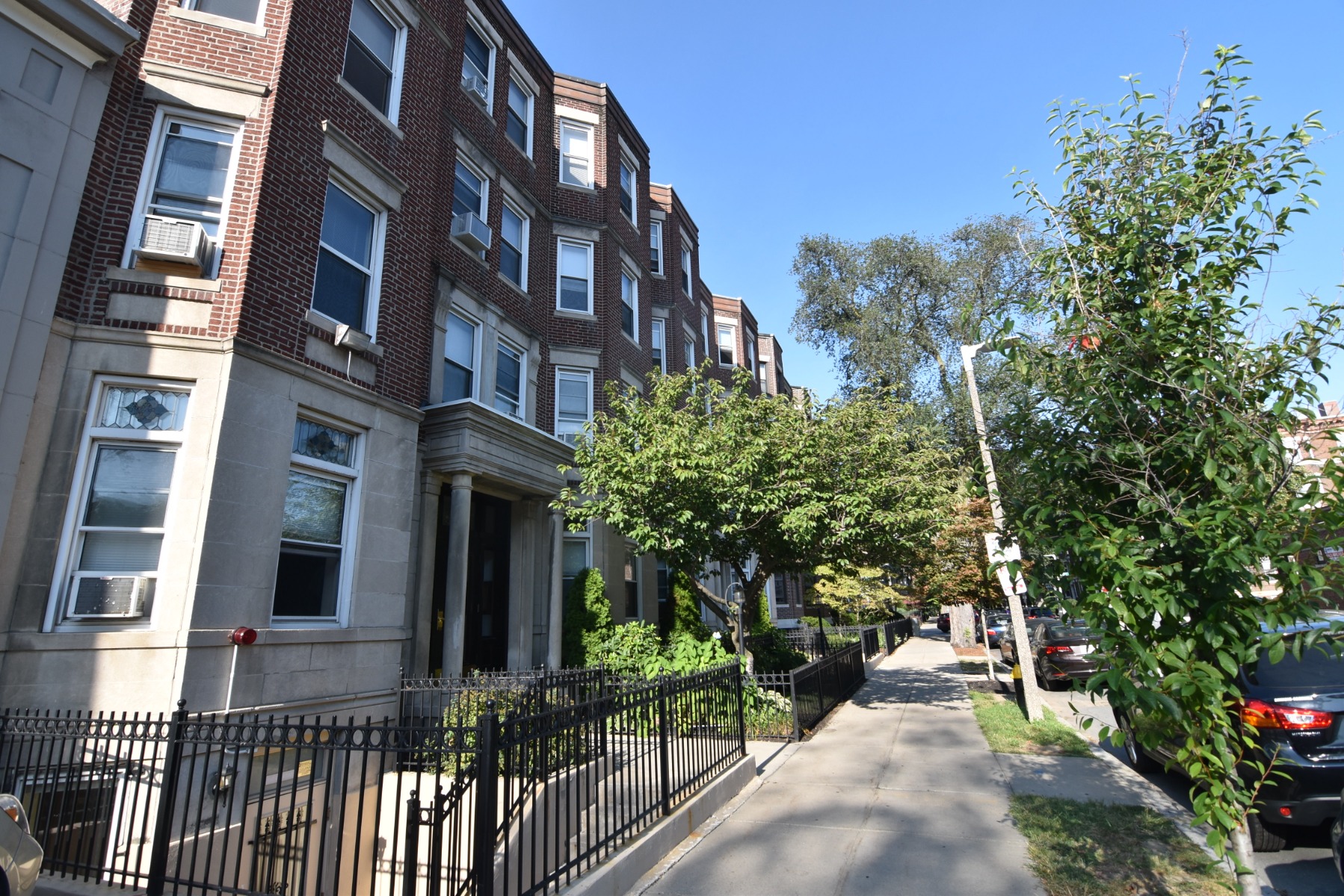 55 Queensberry St, Fenway