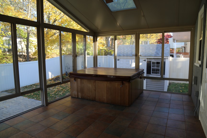 45 Lakehill Ave, East Arlington