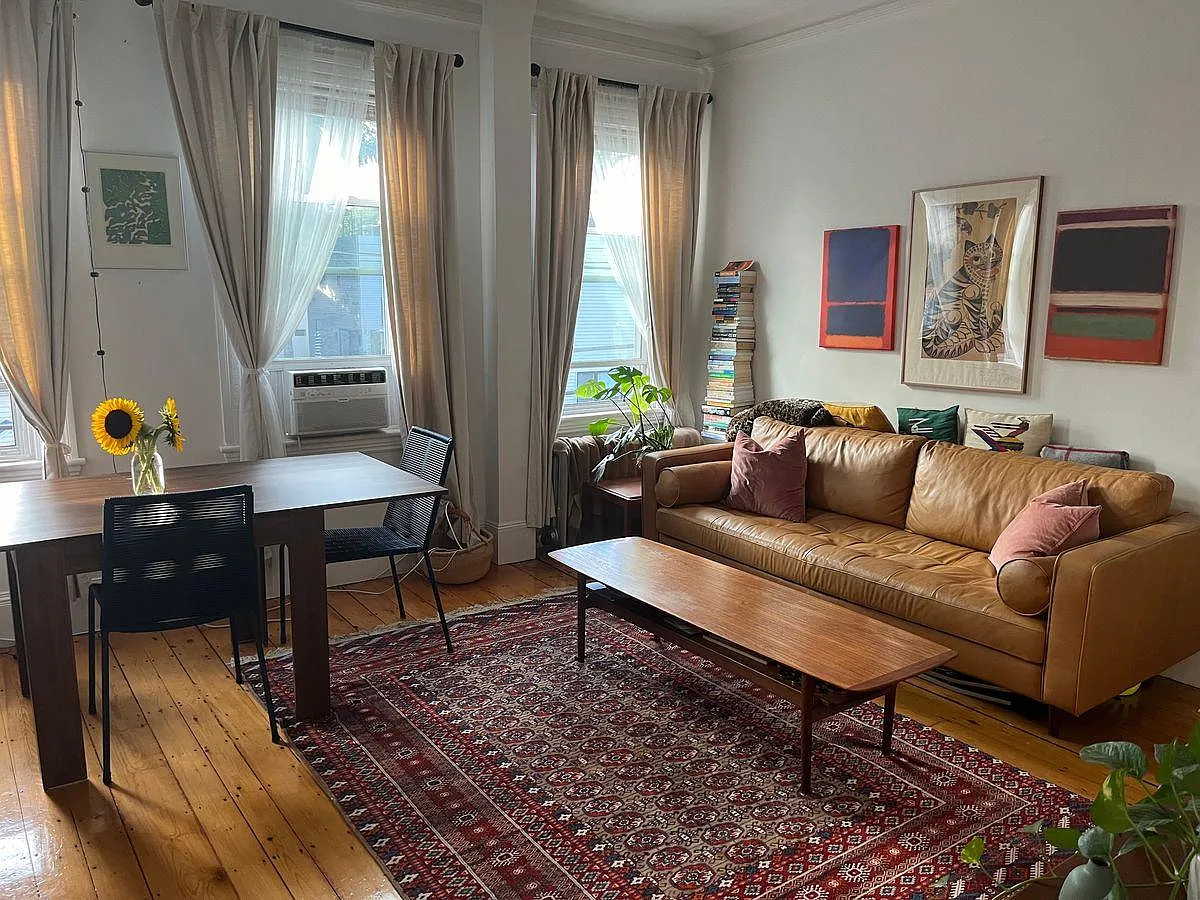 100 Pearl, Central Square