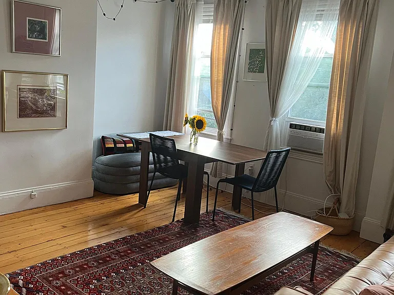 100 Pearl, Central Square