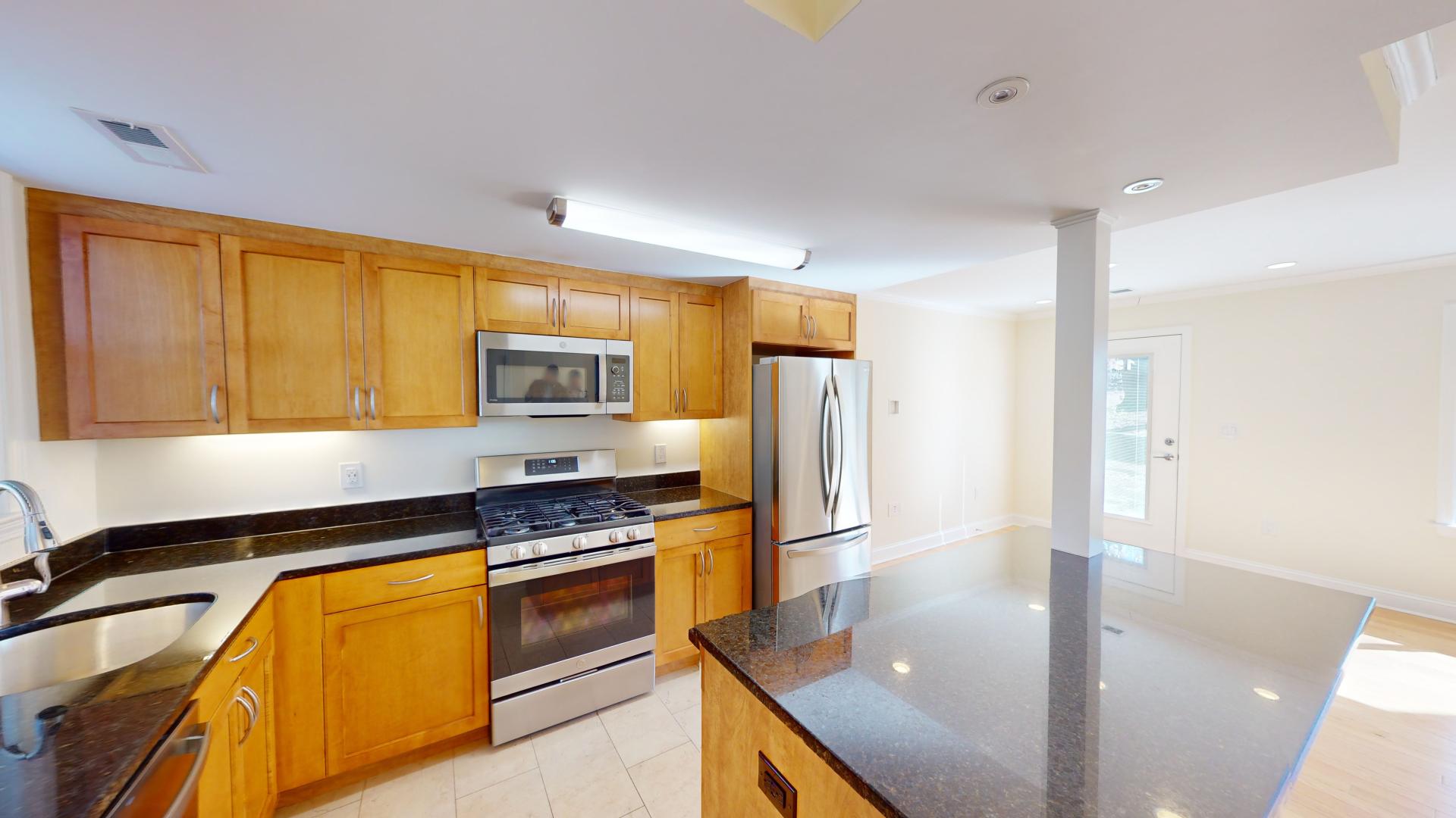 577 Vfw Pkwy, West Roxbury