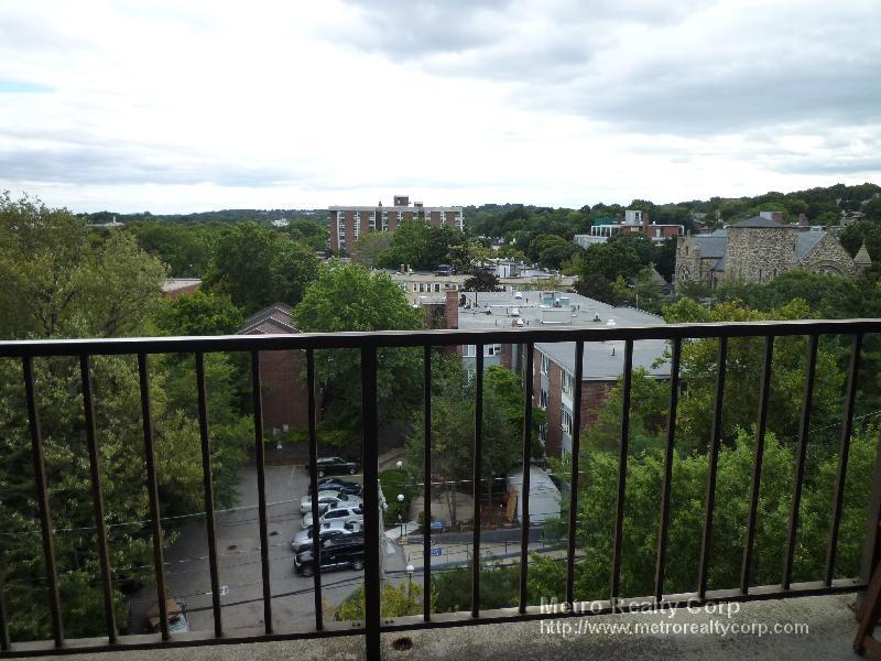 49 Marion St, Coolidge Corner