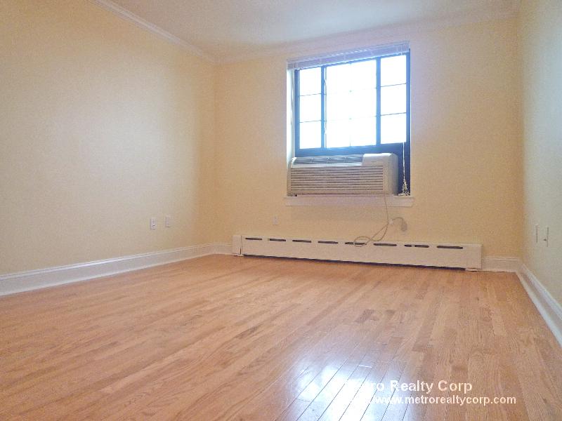 60 Brattle St, West Cambridge