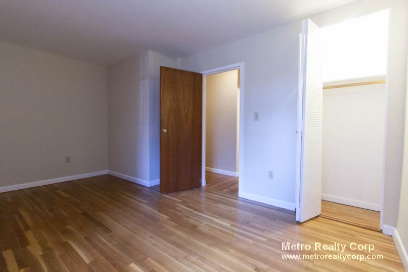 34 Babcock St, Coolidge Corner