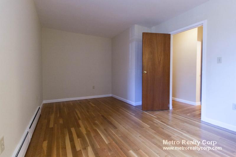 34 Babcock St, Coolidge Corner