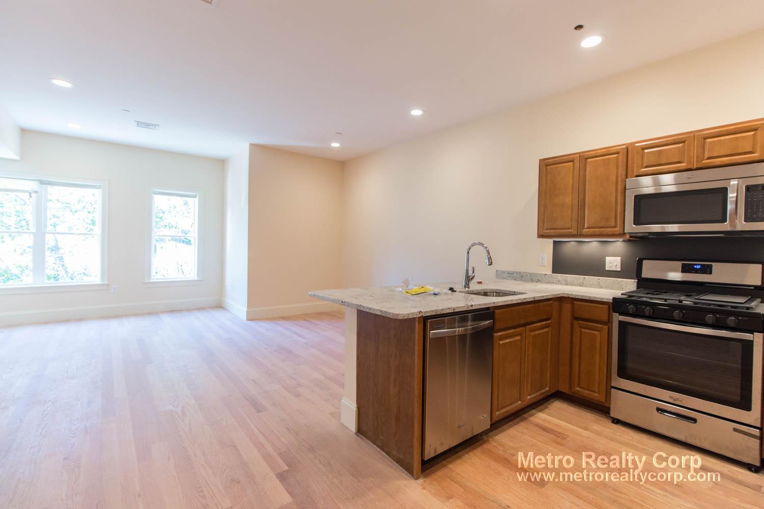 5165 Washington St, West Roxbury