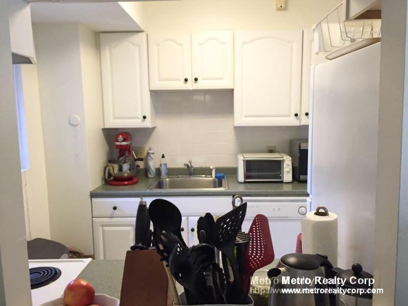 49 Marion St, Coolidge Corner