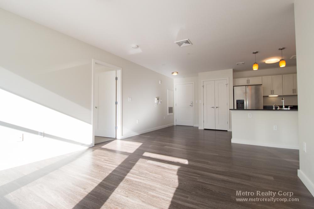 1 Whittemore Ave, North Cambridge