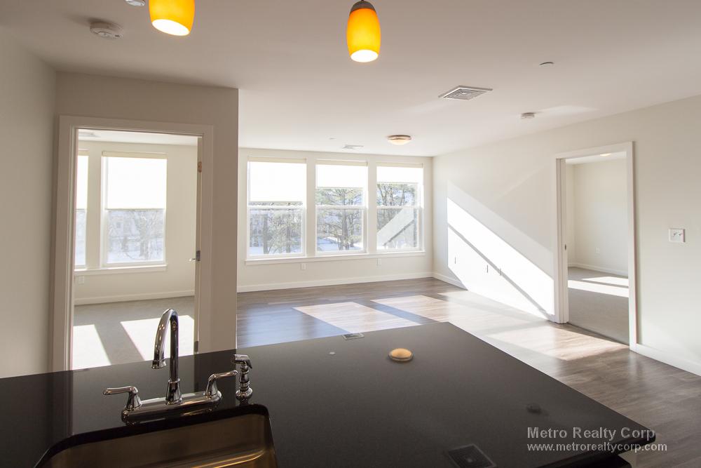 1 Whittemore Ave, North Cambridge