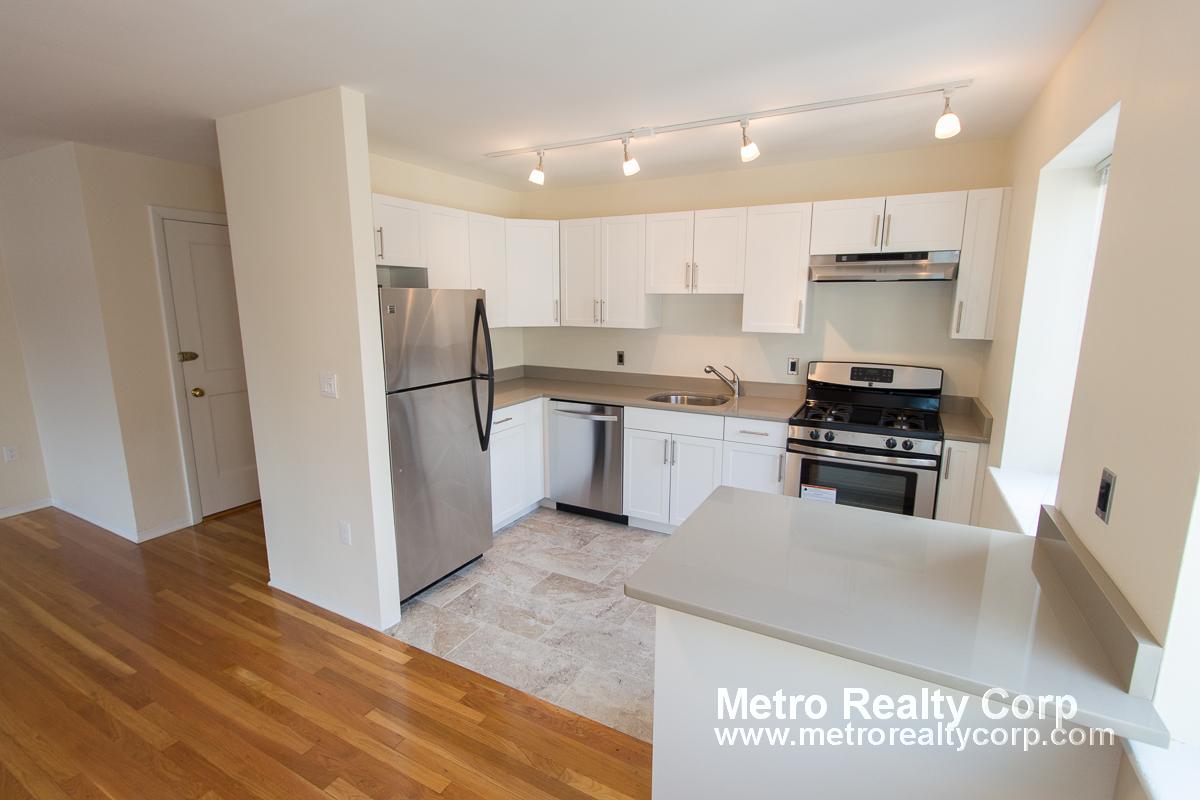 49 Green St, Coolidge Corner