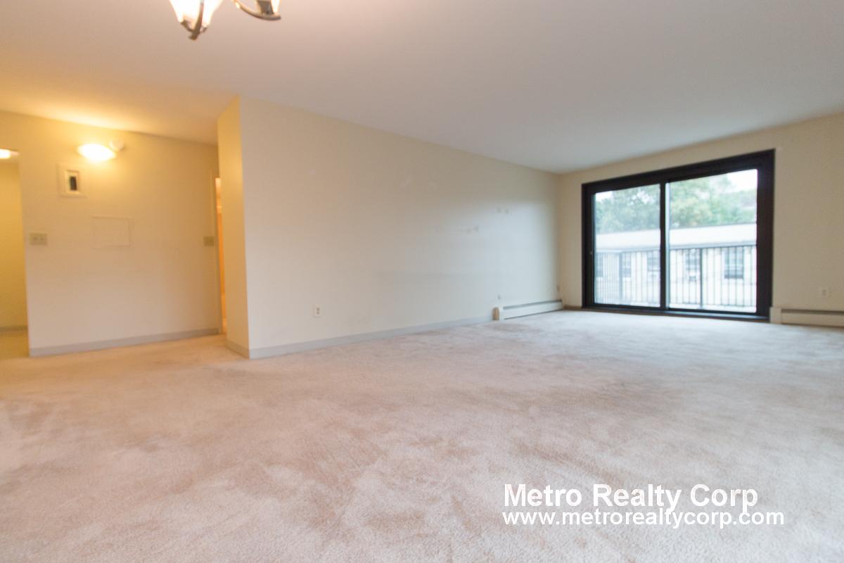 80 Pleasant St, Coolidge Corner