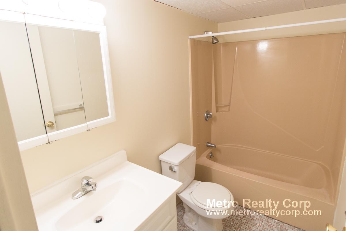 80 Pleasant St, Coolidge Corner