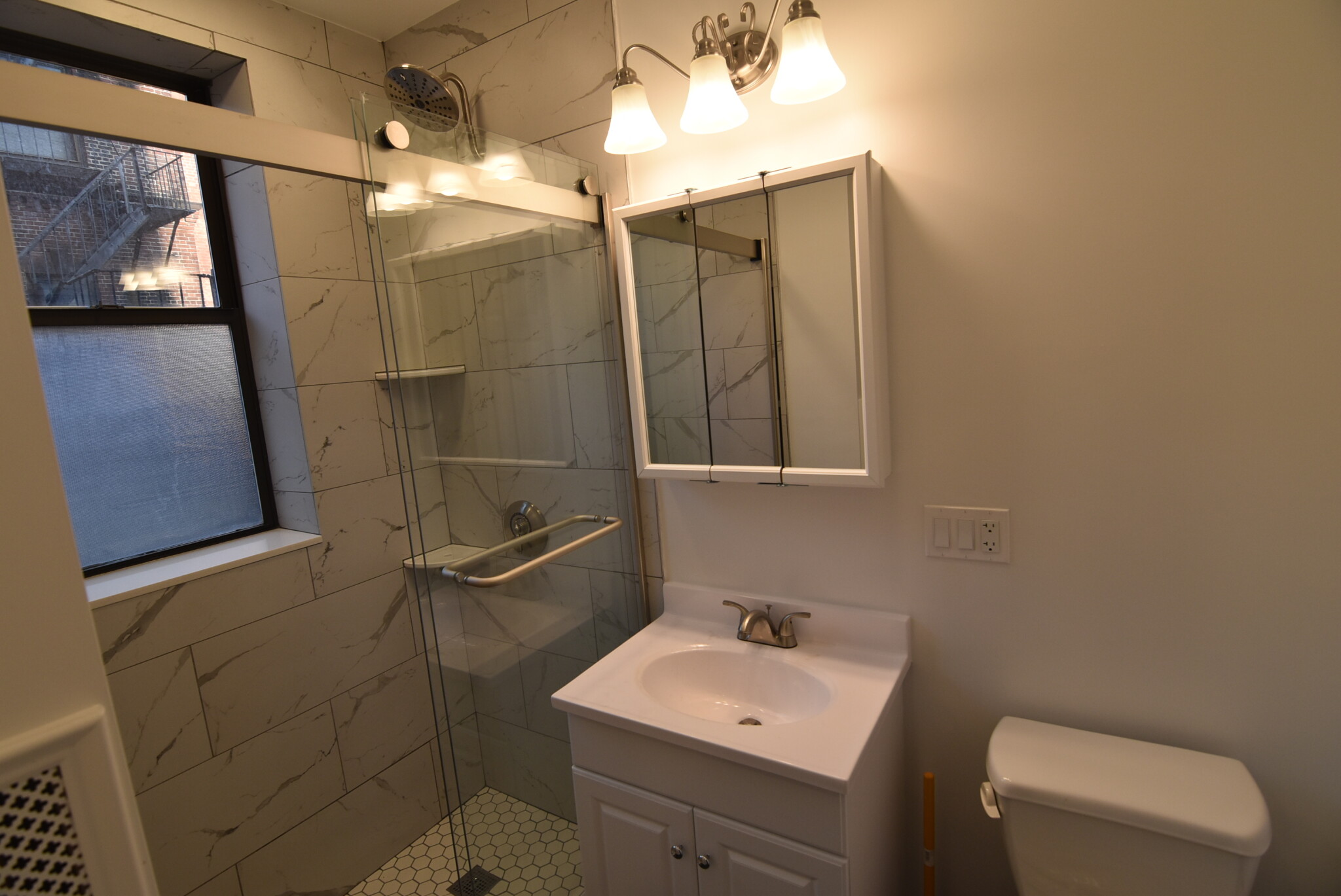 11 Queensberry St, Fenway