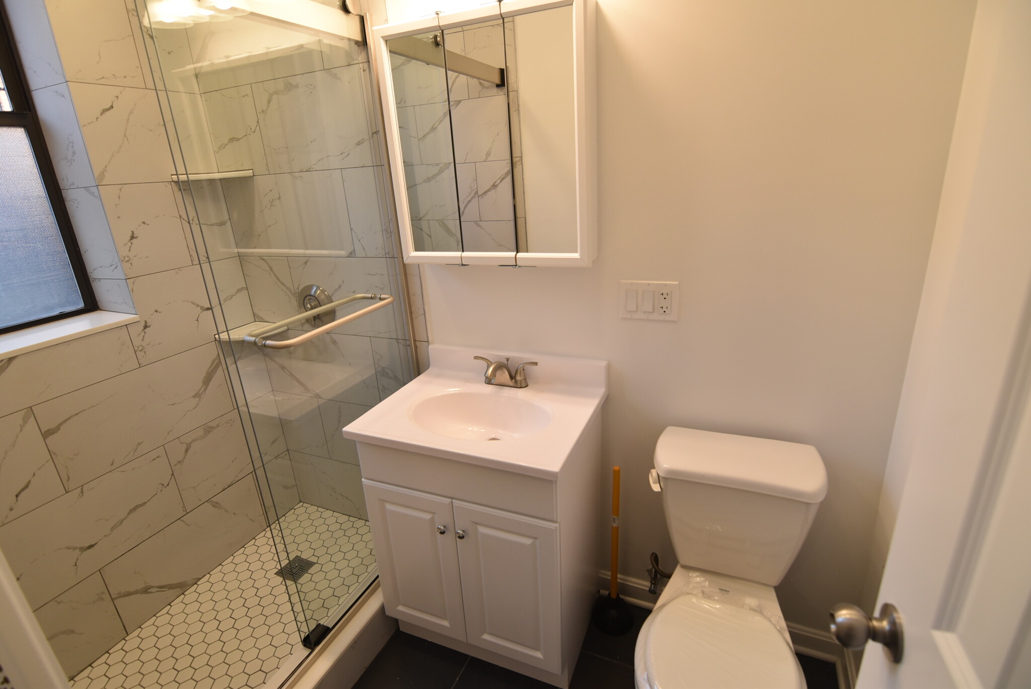 11 Queensberry St, Fenway