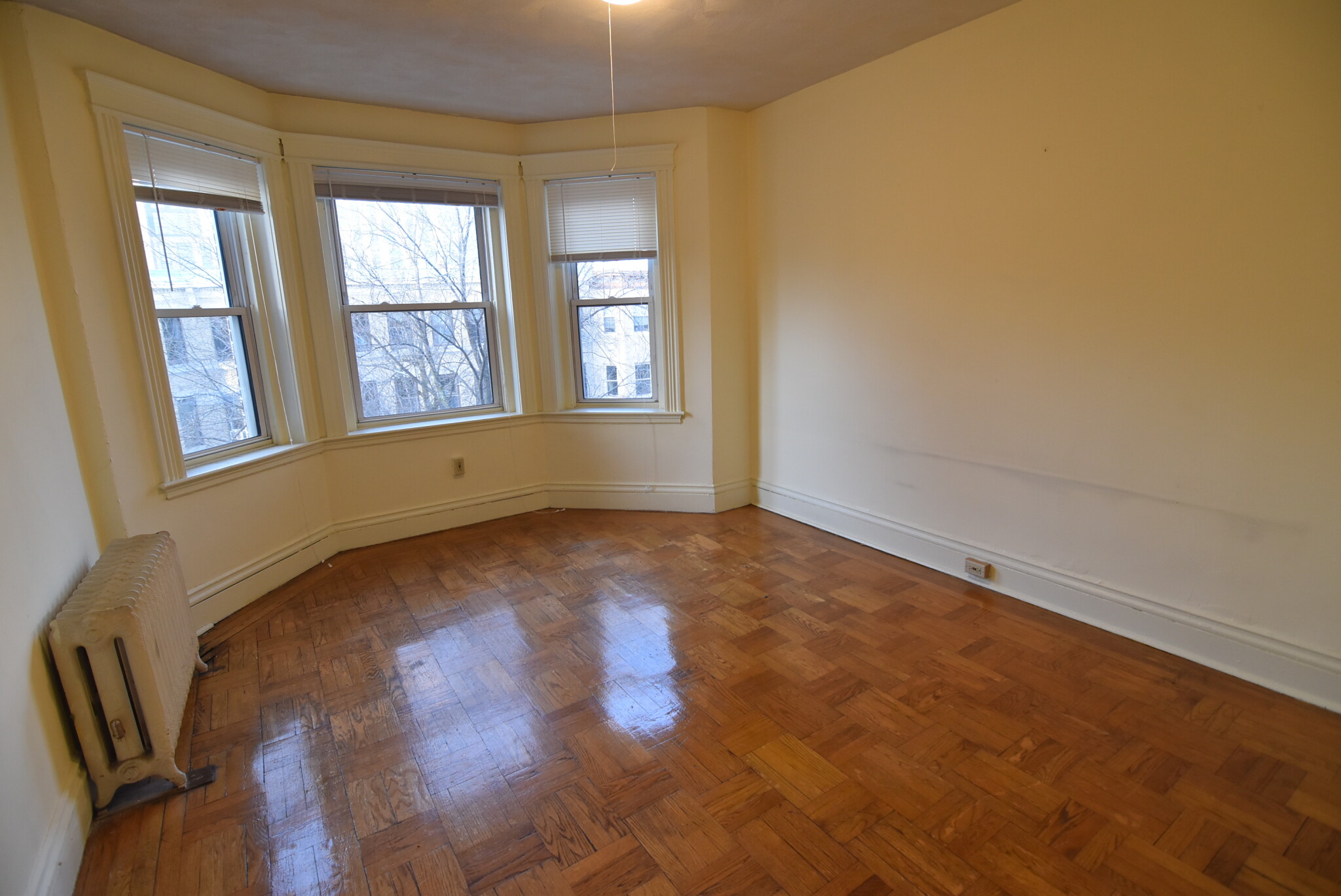 32 Queensberry St, Fenway