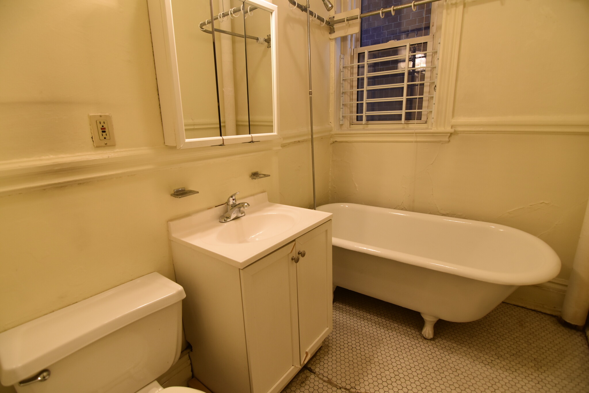 40 Queensberry St, Fenway