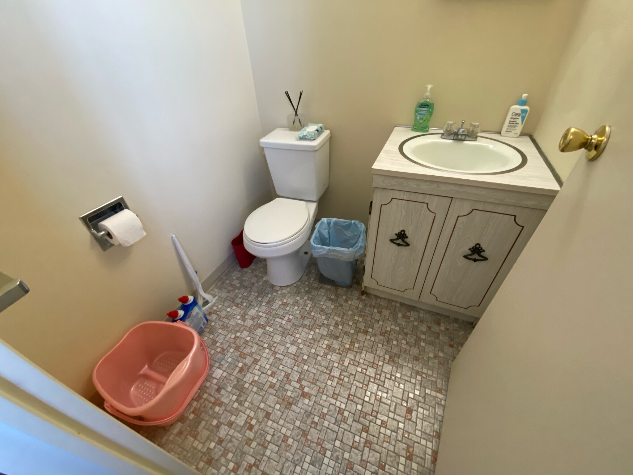 80 Pleasant St, Coolidge Corner