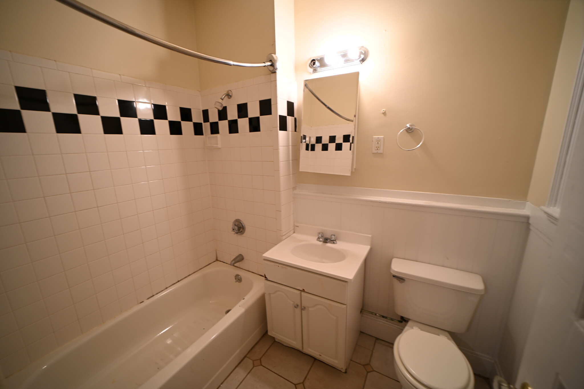 1513 Washington St, South End