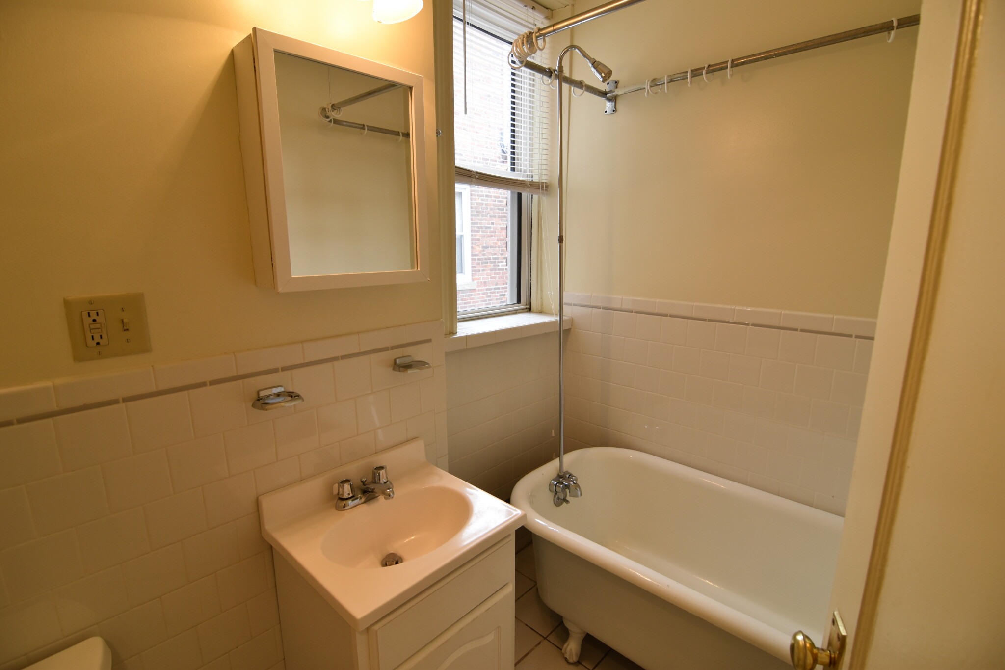 19 Queensberry St, Fenway