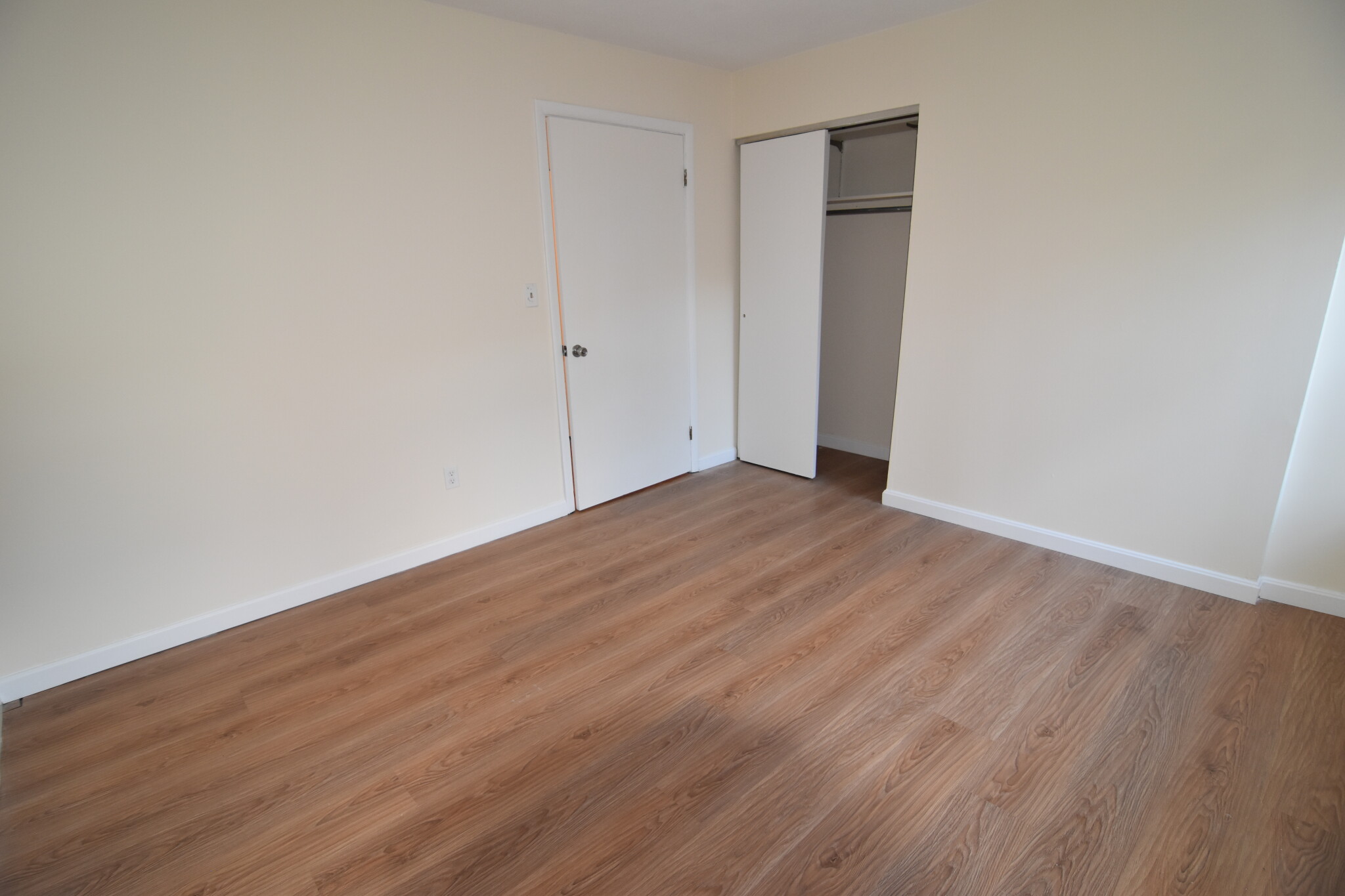 1126 Boylston St, Fenway