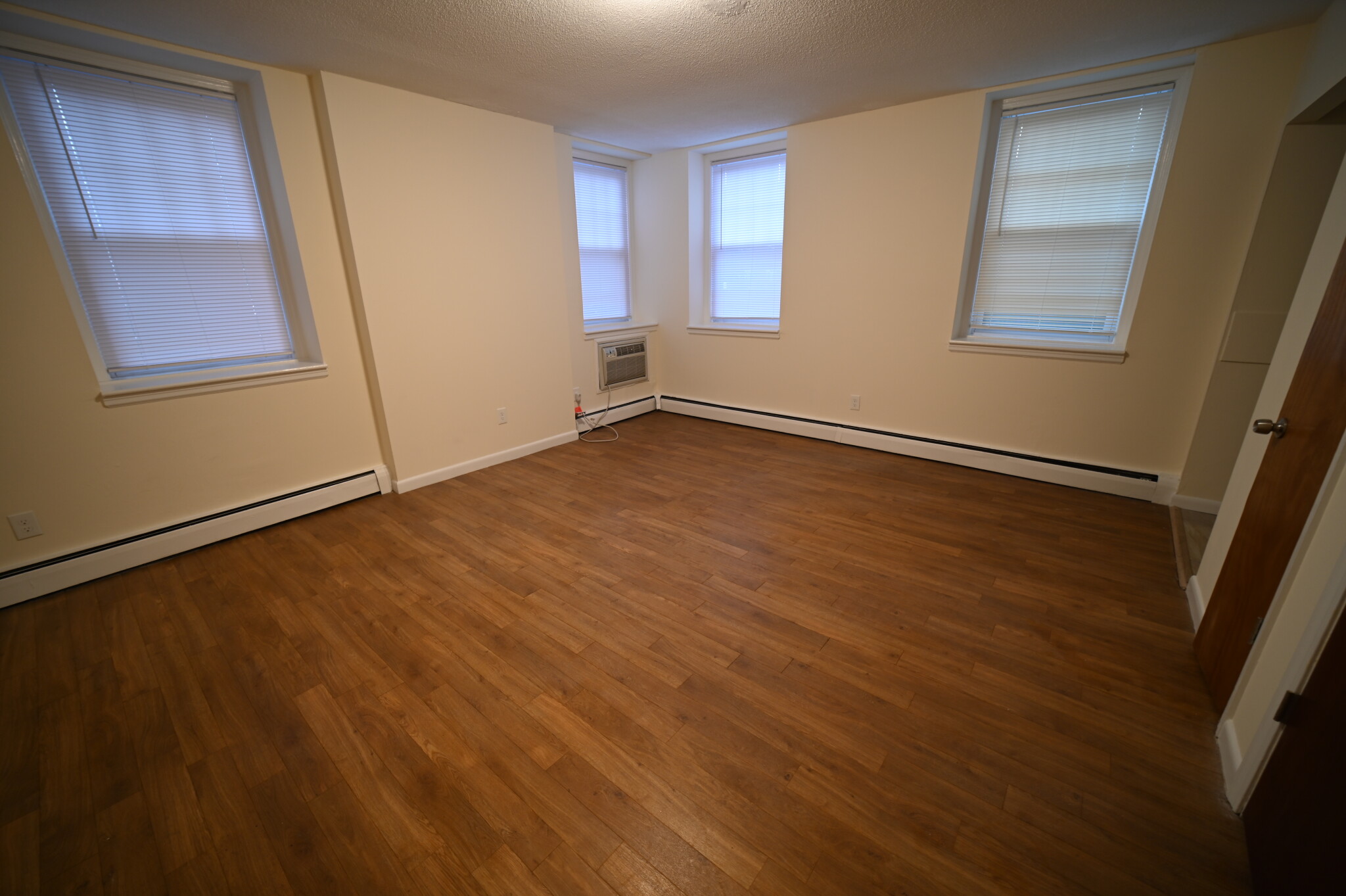 2018 Commonwealth Ave, Brighton