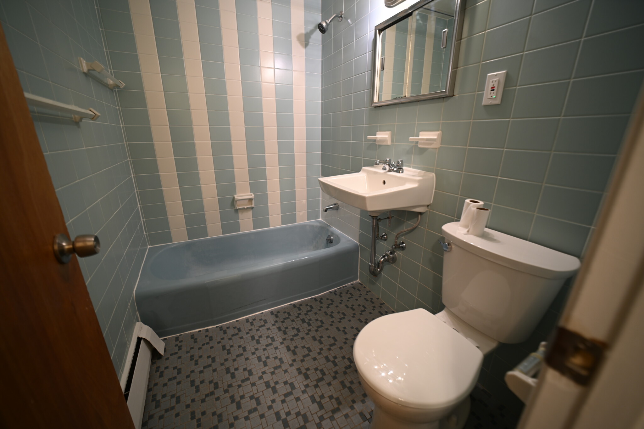 2018 Commonwealth Ave, Brighton