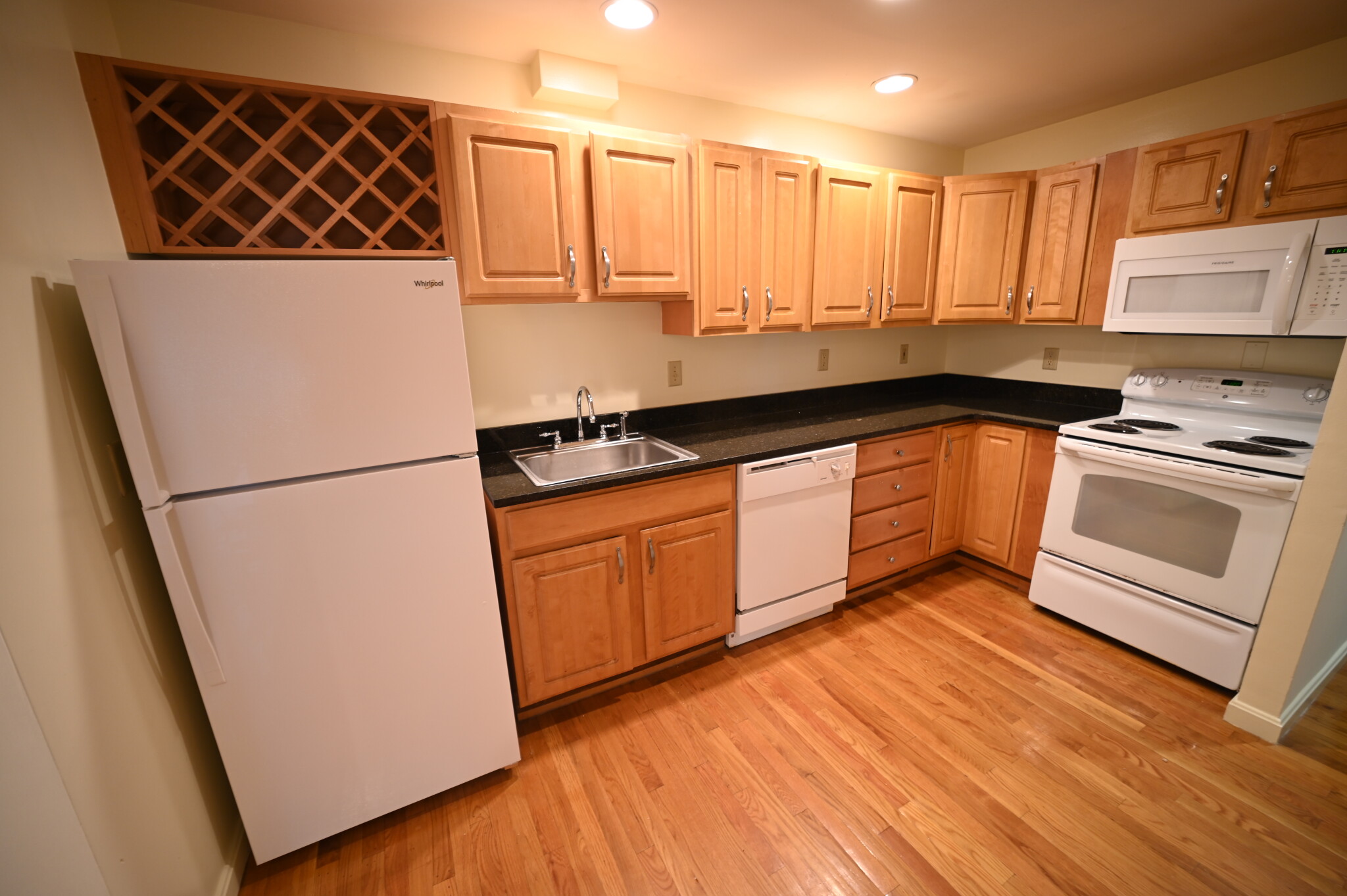 100 Jersey St, Fenway