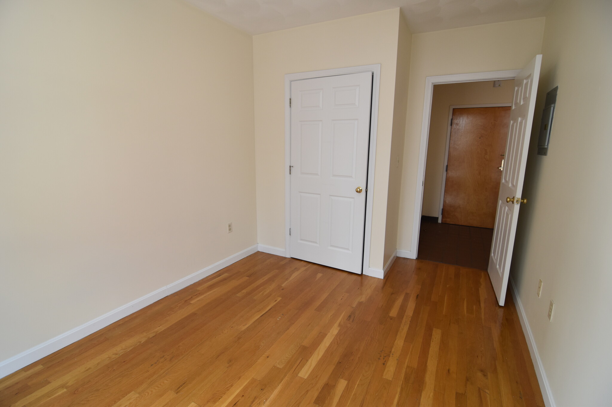 81 Essex St, Chinatown