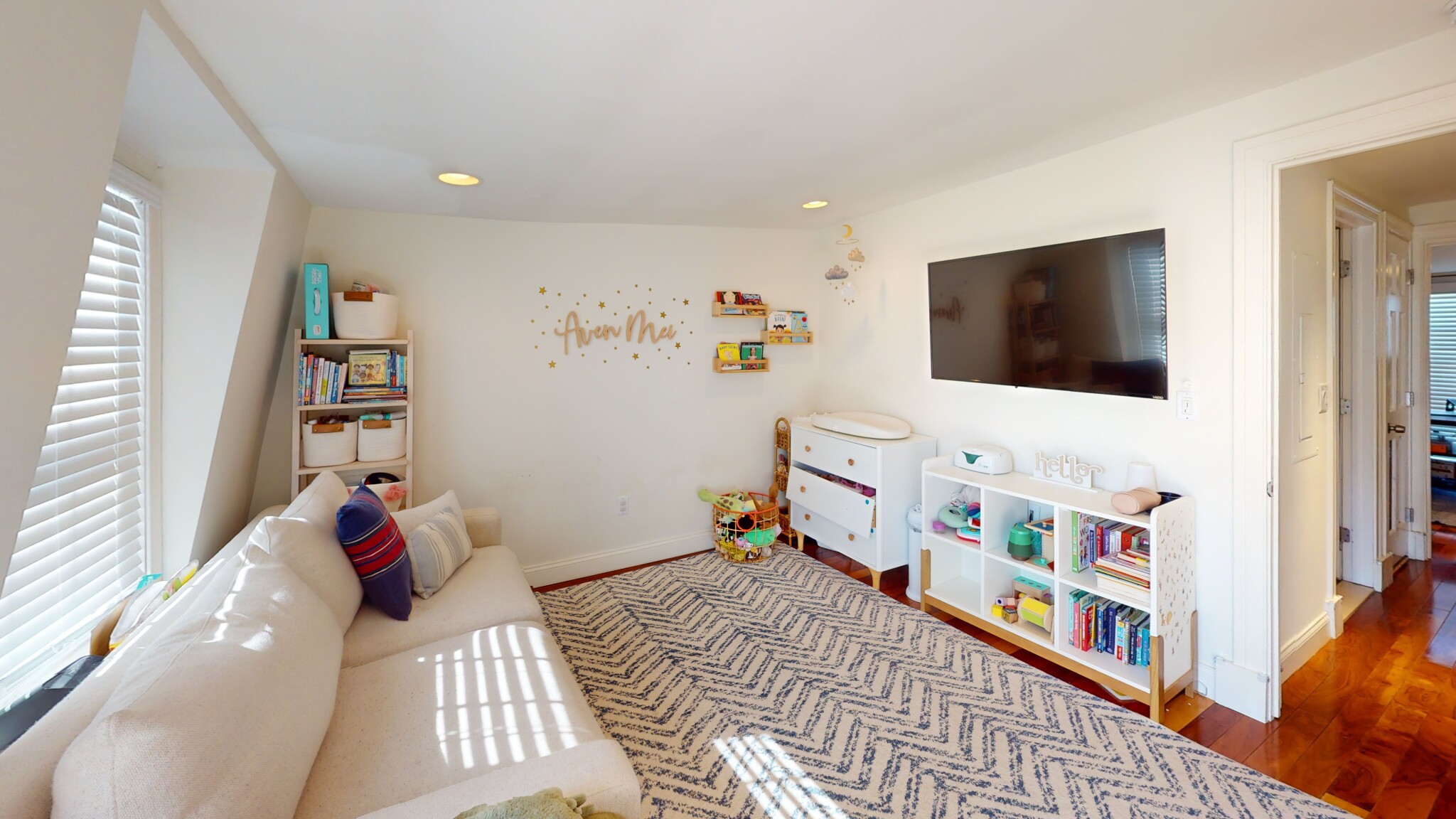 270 Bowen St, South Boston