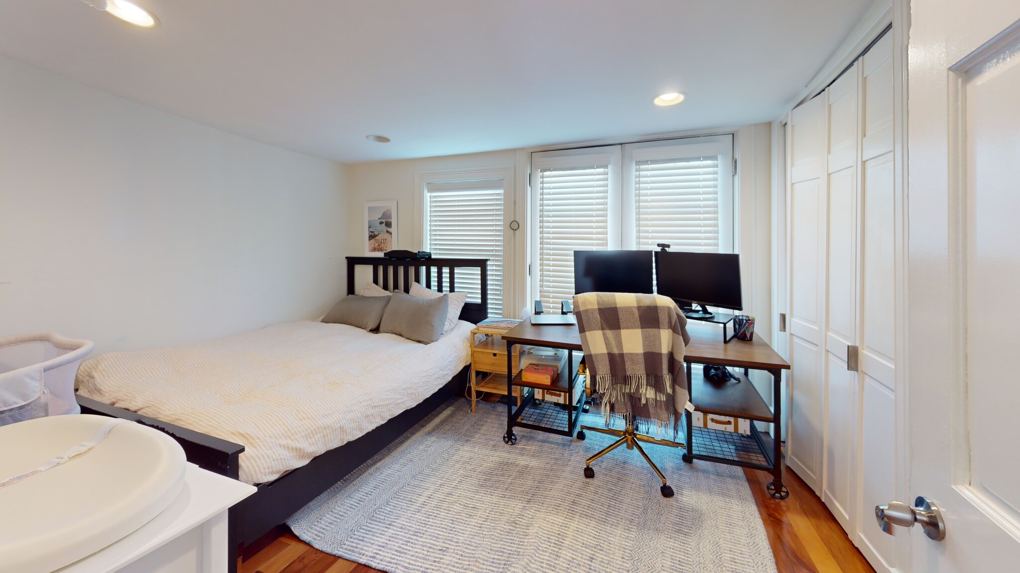 270 Bowen St, South Boston