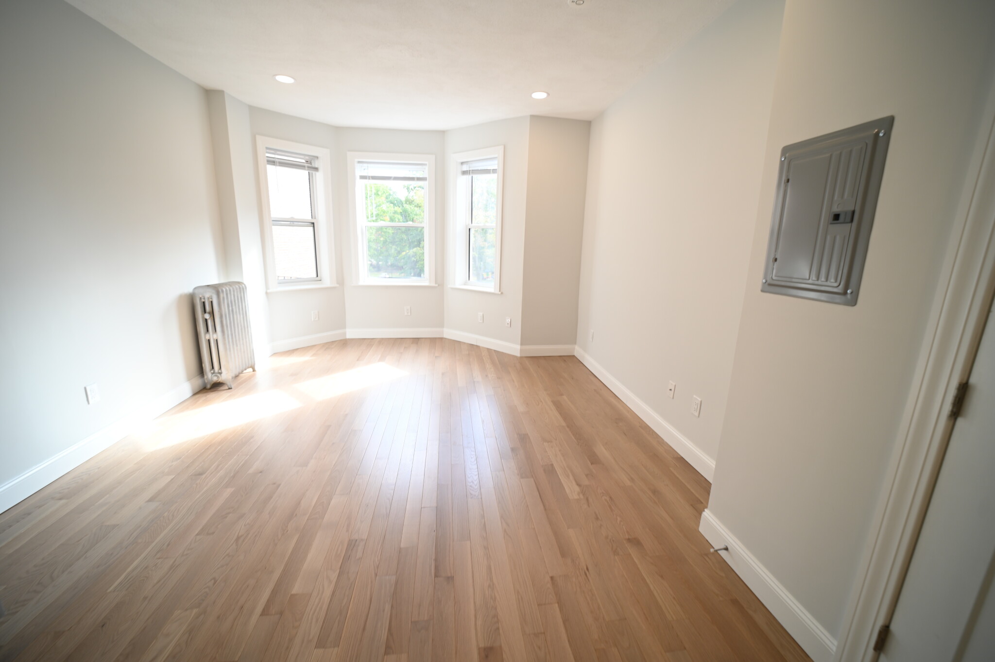 104 Queensberry St, Fenway