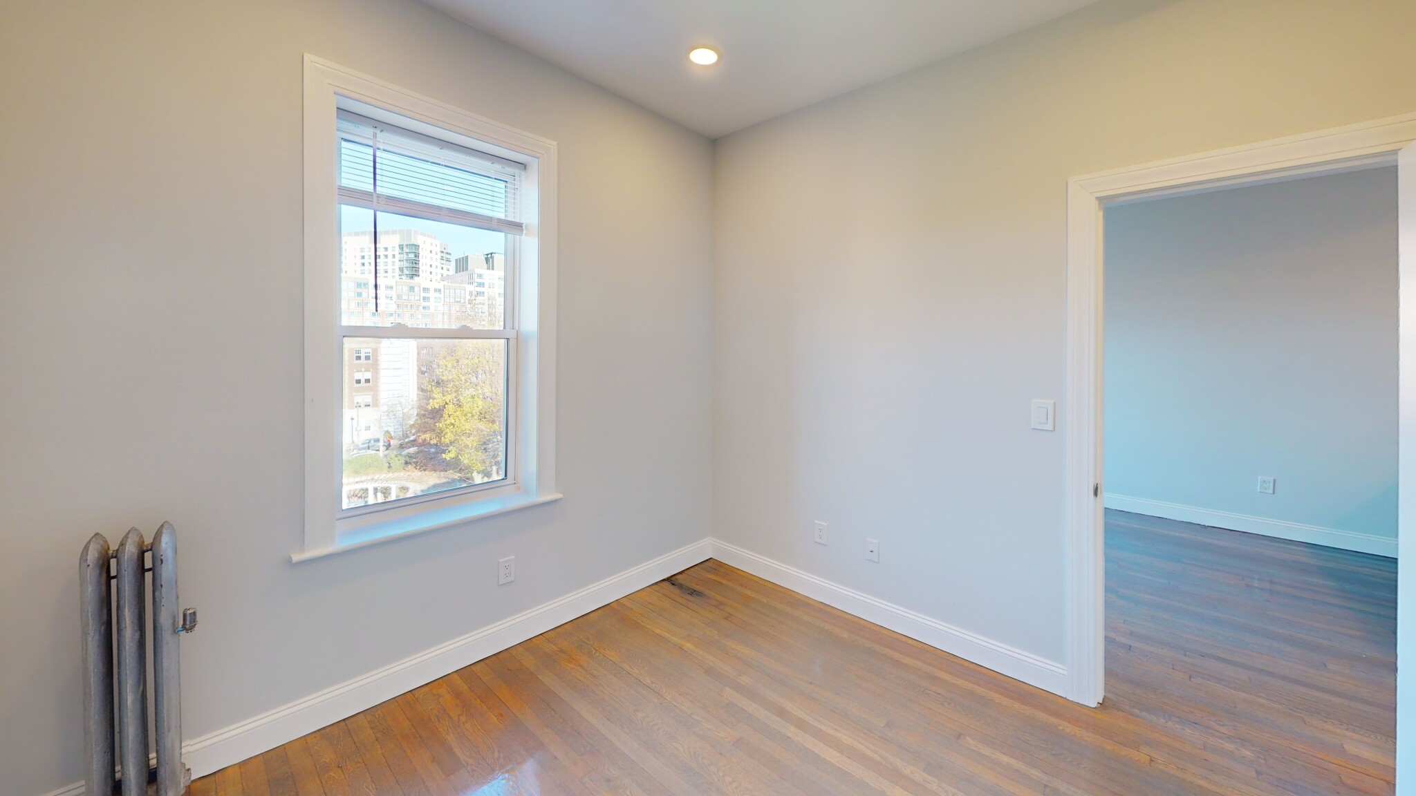 111 Queensberry St, Fenway