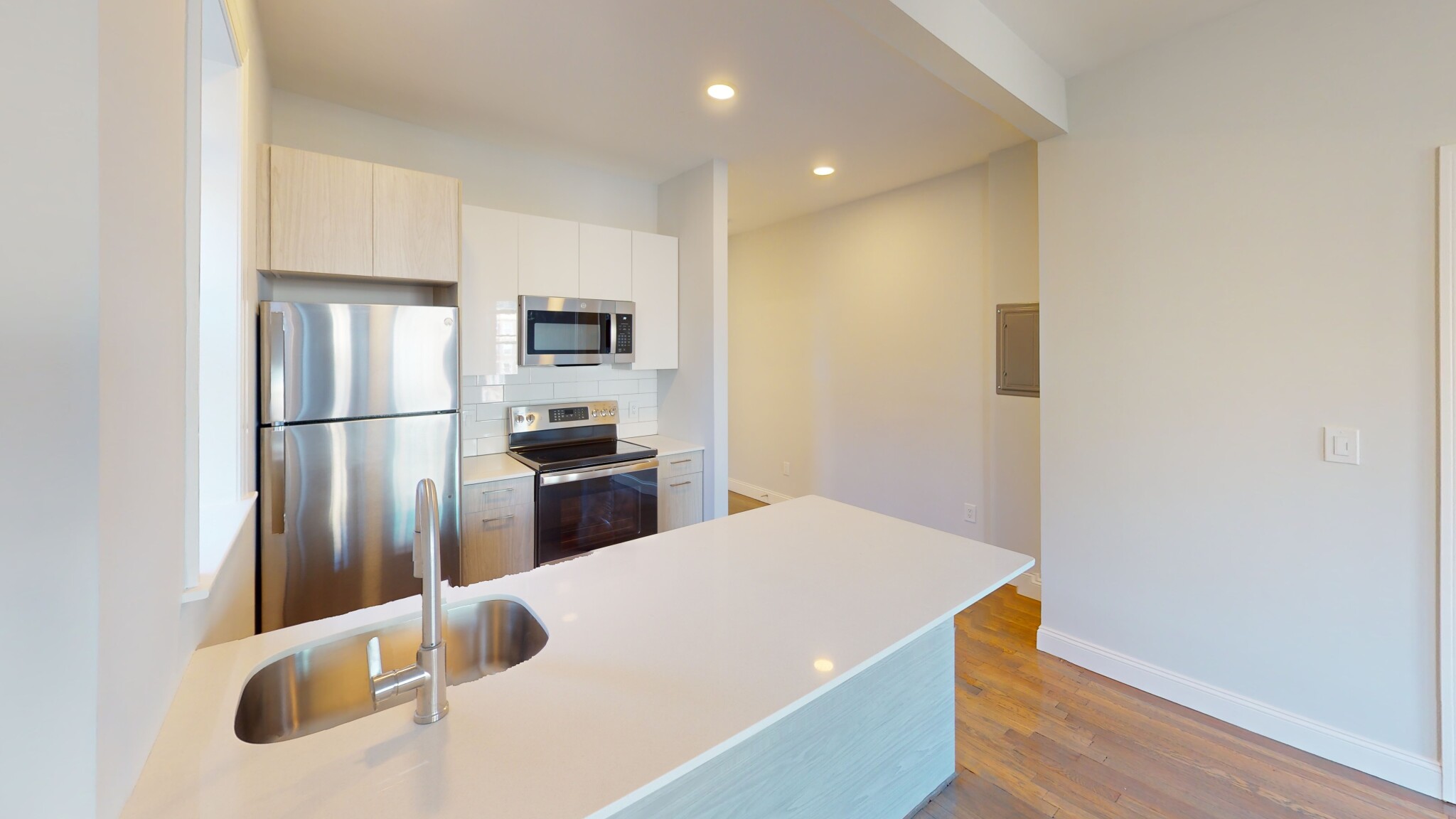 111 Queensberry St, Fenway